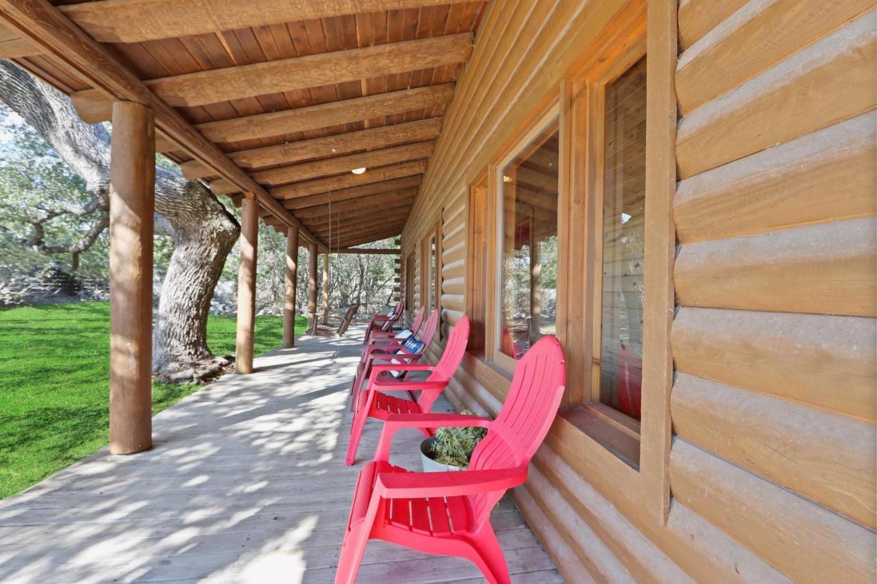 Wimberley Log Cabins Resort And Suites- Unit 4 Exterior photo
