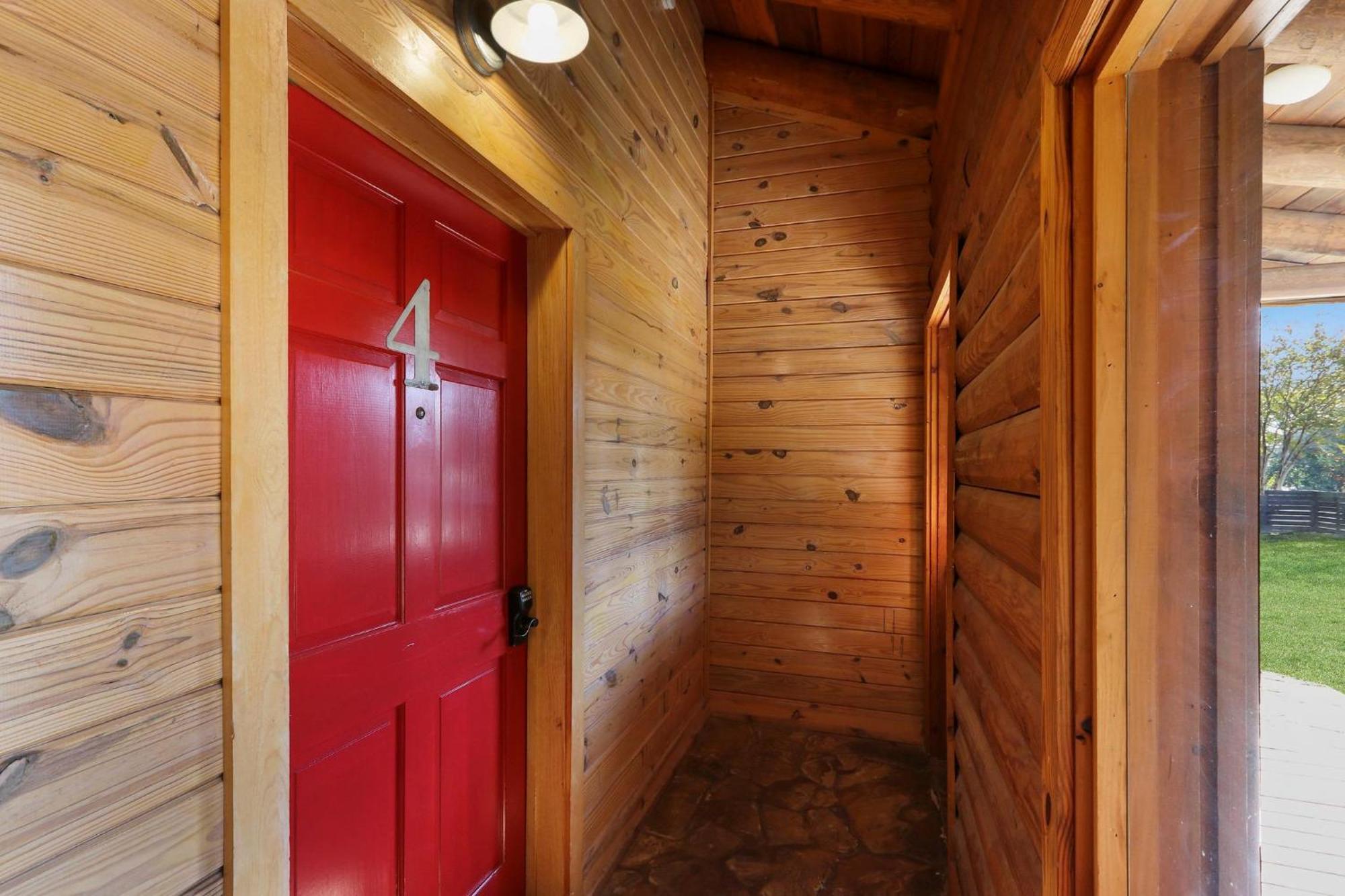 Wimberley Log Cabins Resort And Suites- Unit 4 Exterior photo